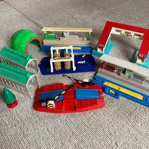 プラレール 駅舎 踏切 トンネル 情景パーツ など