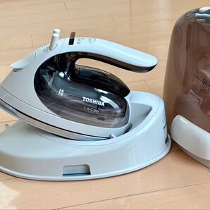 東芝 コードレススチームアイロン TA-FV570 N ベージュ コンパクト 美ラクル 軽量 スチーマー