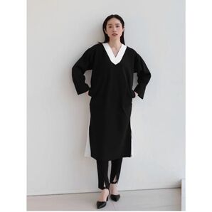 未使用品 aga 定価2.1万円 黒 ロングワンピース