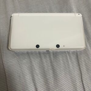 任天堂3ds! 動作確認問題なし!カセット一個付けます ニンテンドー3DS 3DS Nintendo ホワイト