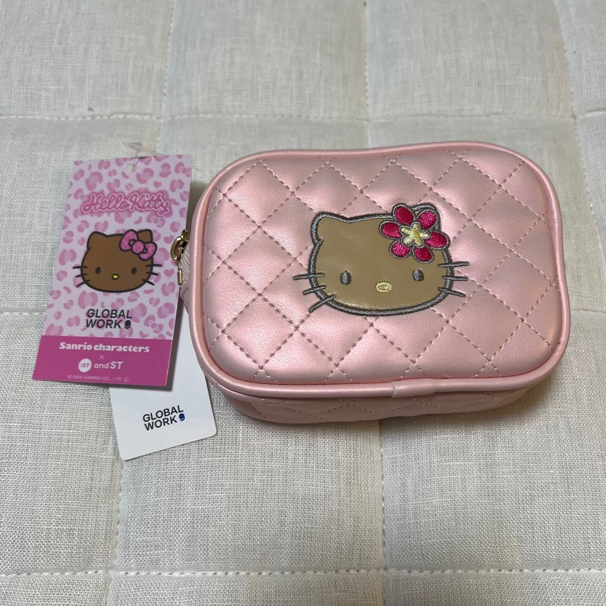ローリーズファーム ハローキティ キルティング カードケース｜Yahoo