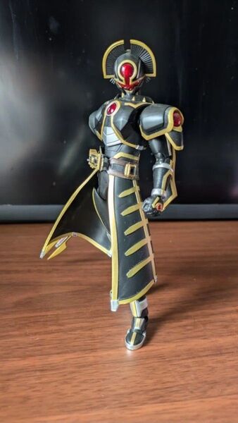 仮面ライダー ファイズ フィギュアーツ オーガ 美品 可動改修品