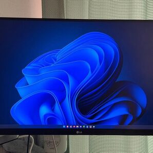 LG 27UP850-W 27インチ 4K モニター