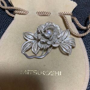 銀製銀線細工 真珠 本真珠ブローチお花銀製品