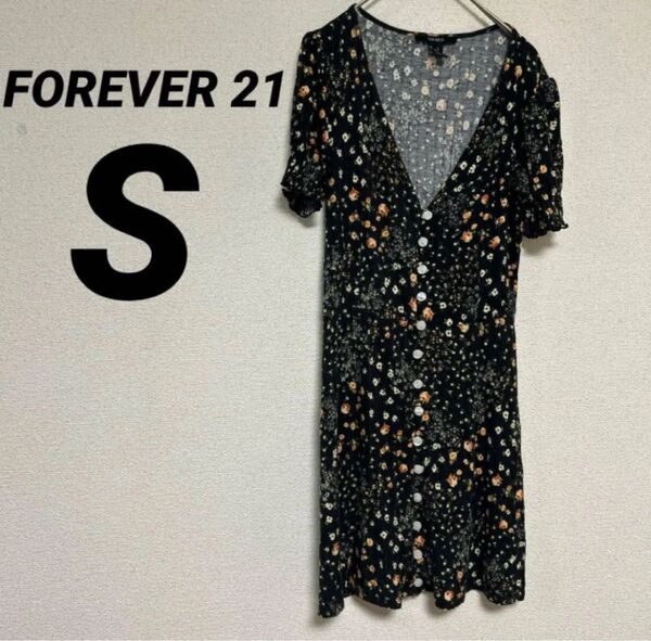 FOREVER 21 花柄 Vネック 半袖 ワンピース Sサイズ ブラック