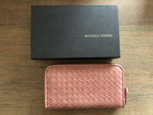 未使用　箱有り　BOTTEGA VENETA イントレチャート ラウンドファスナー 長財布 ボッテガヴェネタ 財布 ピンク 