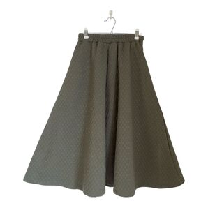 Java オリーブグリーン 中綿入りキルティングフレアスカート Mサイズ