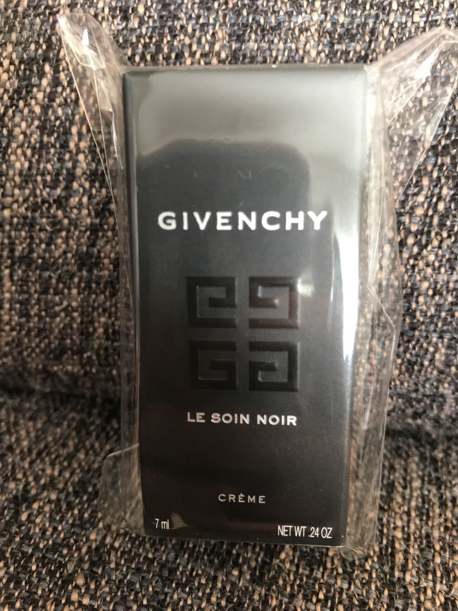 新品 ジバンシイ ソワンノワールセラム 定価44 000円 美容液 GIVENCHY ...