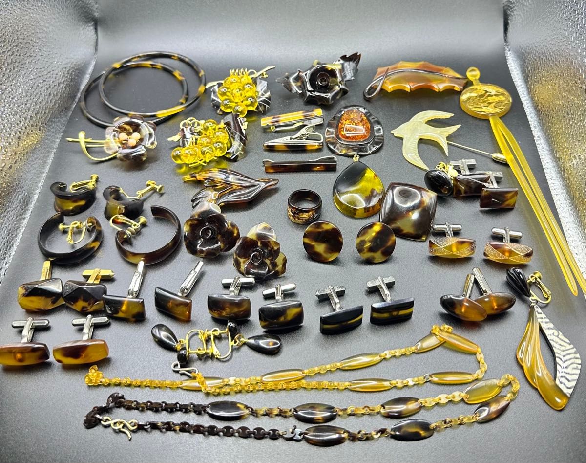 ネックレス ブローチ アクセサリー 鼈甲 べっ甲 イヤリング ペンダント ヴィンテージ 本べっ甲 カフス