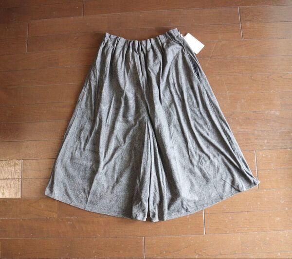 未使用タグ付きウエストゴム ワイドパンツ ガウチョパンツ秋冬生地裏地付きMサイズ