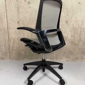 オカムラ 2024年製 フィノラ オフィスチェア