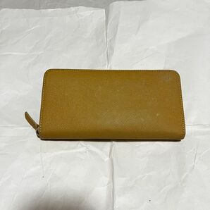 【バーニーズニューヨーク】 レザー / ラウンドファスナー / 長財布 ベージュ