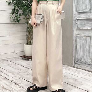 《JaVa ジャバコラボ》ゆるっとだぼっと大人カジュアル。ダブルタックハイウエストワイドテーパードパンツ