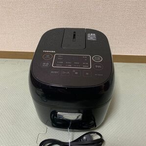 炊飯器 2022年製 TOSHIBA 東芝ジャー炊飯器 3号炊き