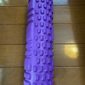 フォームローラー 筋膜リリース マッサージ 背中 太もも ストレッチ 紫 美品