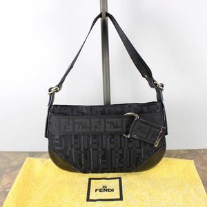 FENDI ZUCCA PATTERNED BACKET BAG MADE IN ITALYフェンディズッカ柄バケットバッグ(ワンショルダー)