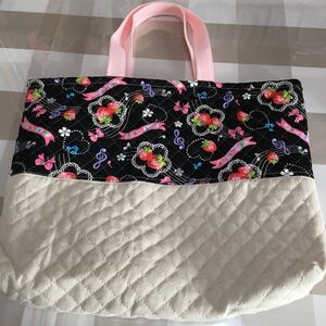 ハンドメイド レッスンバッグ いちご音符柄