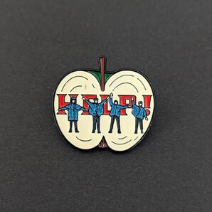 HELP ! ピンバッジ N87-16 APPLE ビートルズ