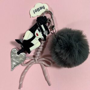 じゃらじゃらキーホルダー じゃらじゃらチャーム バッグチャーム 女の子 ブローチ モダンな女性 キーホルダー