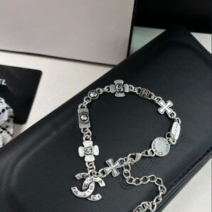 c14 シルバーロゴブレスレットシャネル