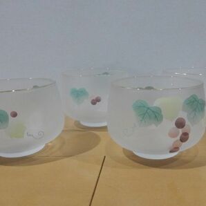 送料無料！涼し気な夏らしいグラス4個セット/ペア/昭和レトロなぶどうのイラスト