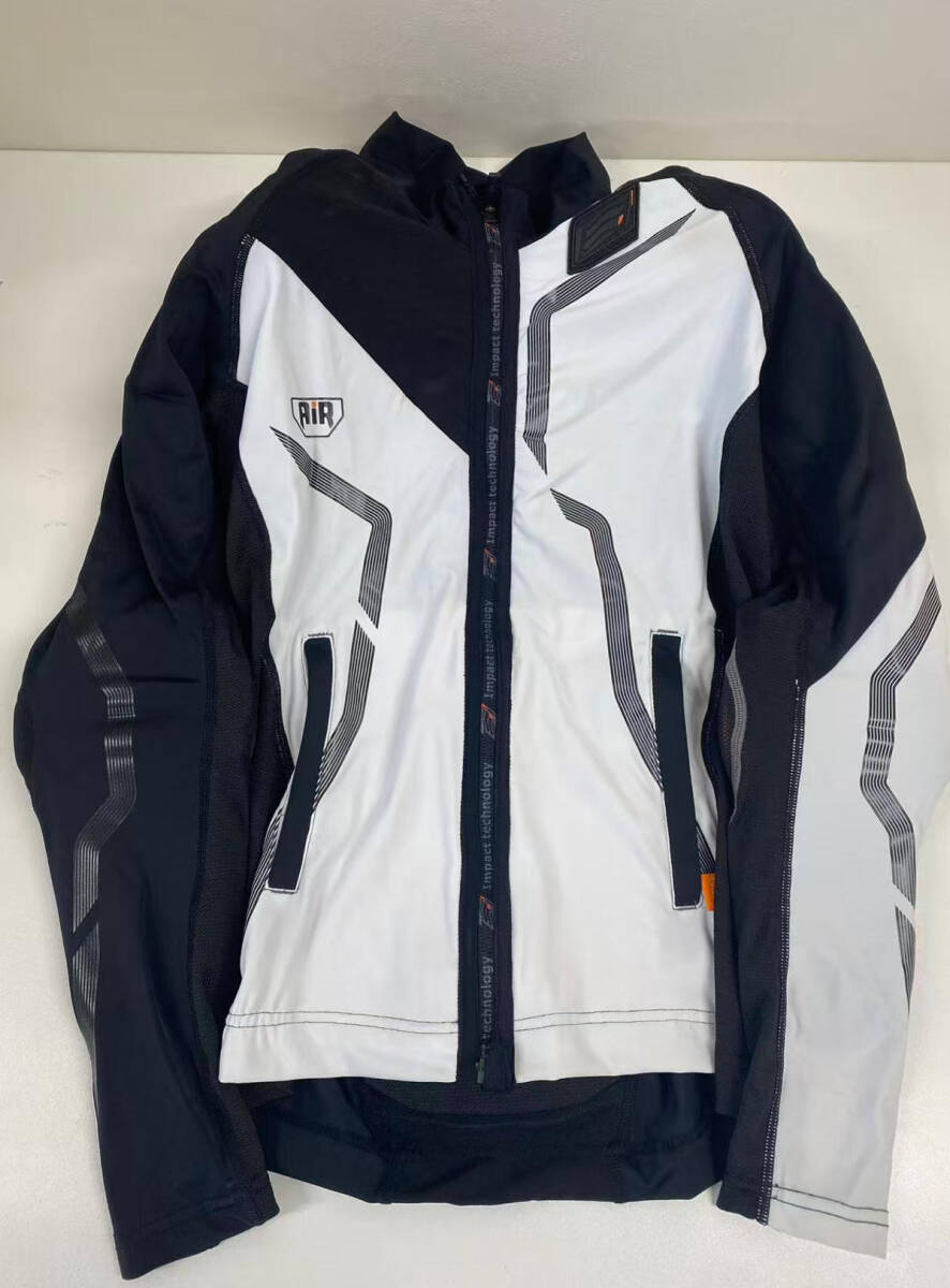 新品未使用 HYOD STU108D WHITE/BLACK 肩・肘プロテクター