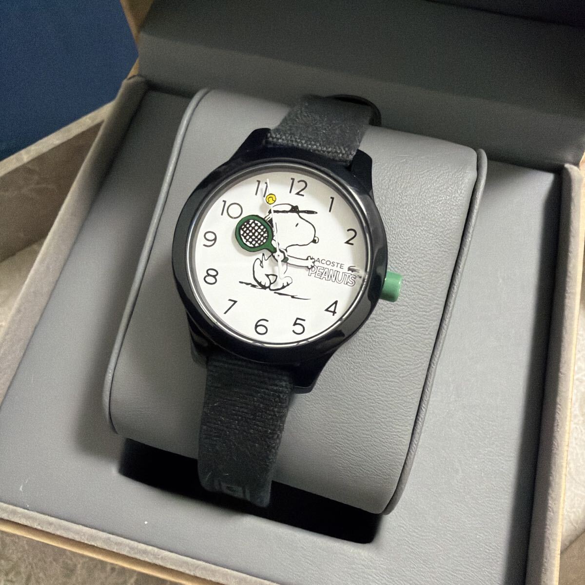 【美品】ラコステ×スヌーピー コラボ ウォッチ 腕時計　限定 完売品 ブラック 