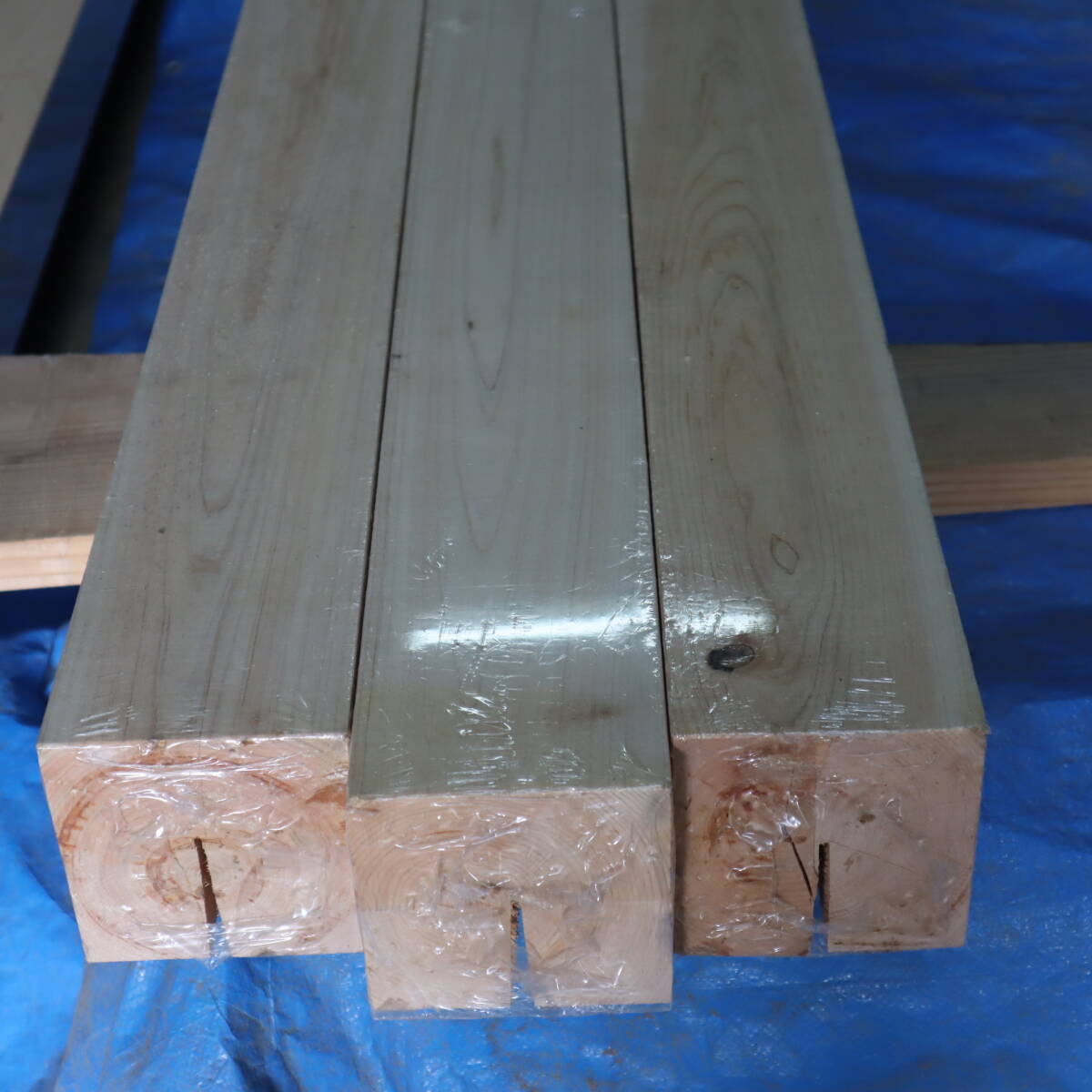 柱、吉野桧、3方上小、3100ｍｍ、126mm×126ｍｍ、完全乾燥材、引き取り