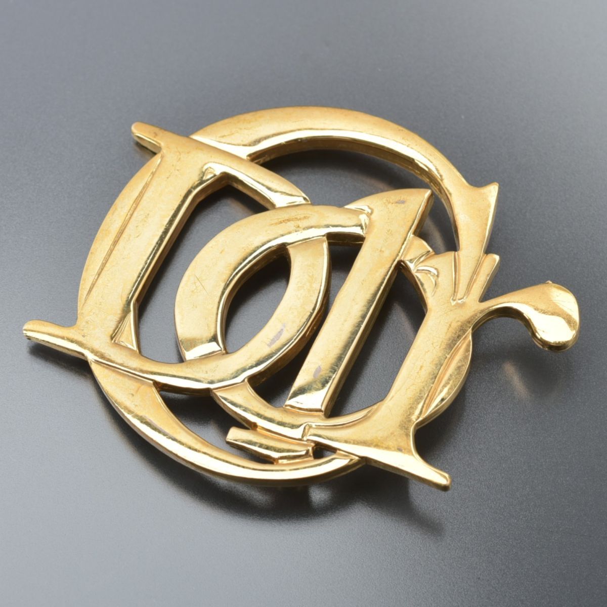 良品 クリスチャンディオール ブローチ ロゴ ゴールド ジュエリー Parfum