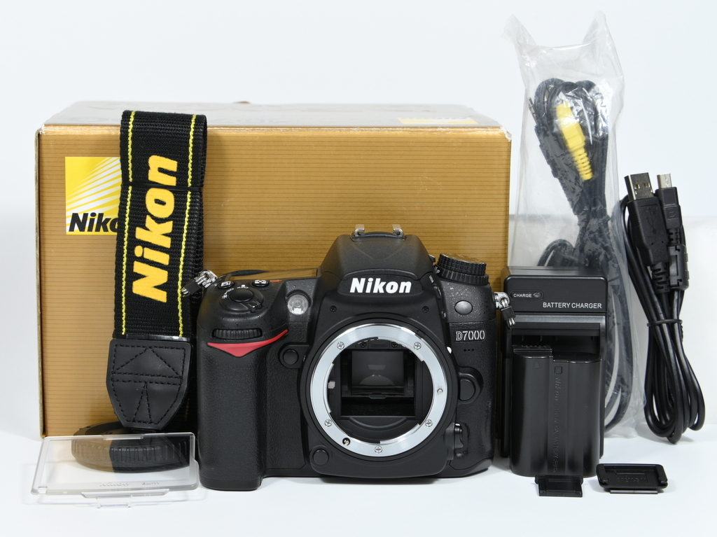 【超美品】 ニコン　Nikon D7000 ボディ #Y25K12648A