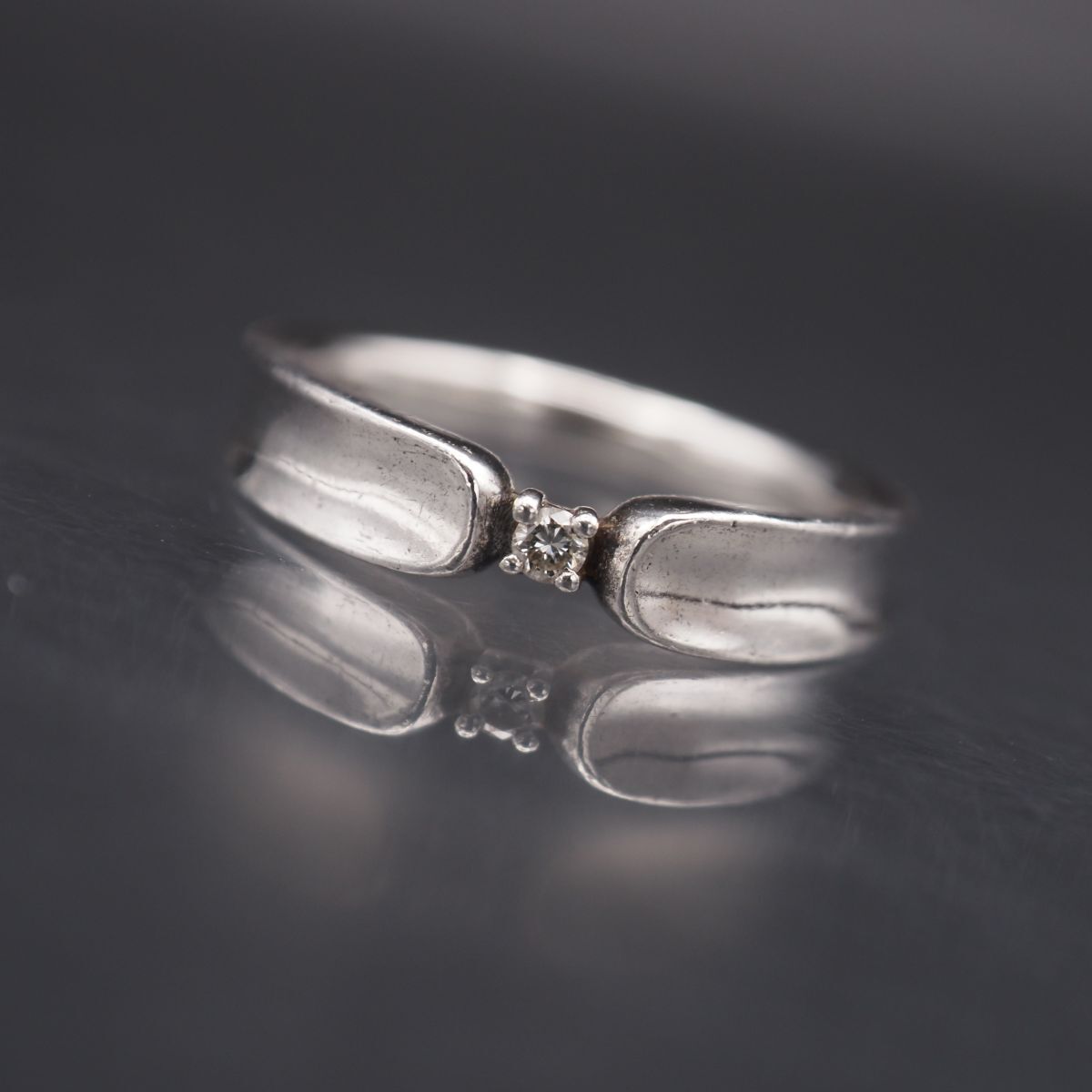 L417 4℃ ヨンドシー ピュアシルバー Pure silver刻印 リング ダイヤモンド シークレットストーン デザイン シルバー 指輪 9号