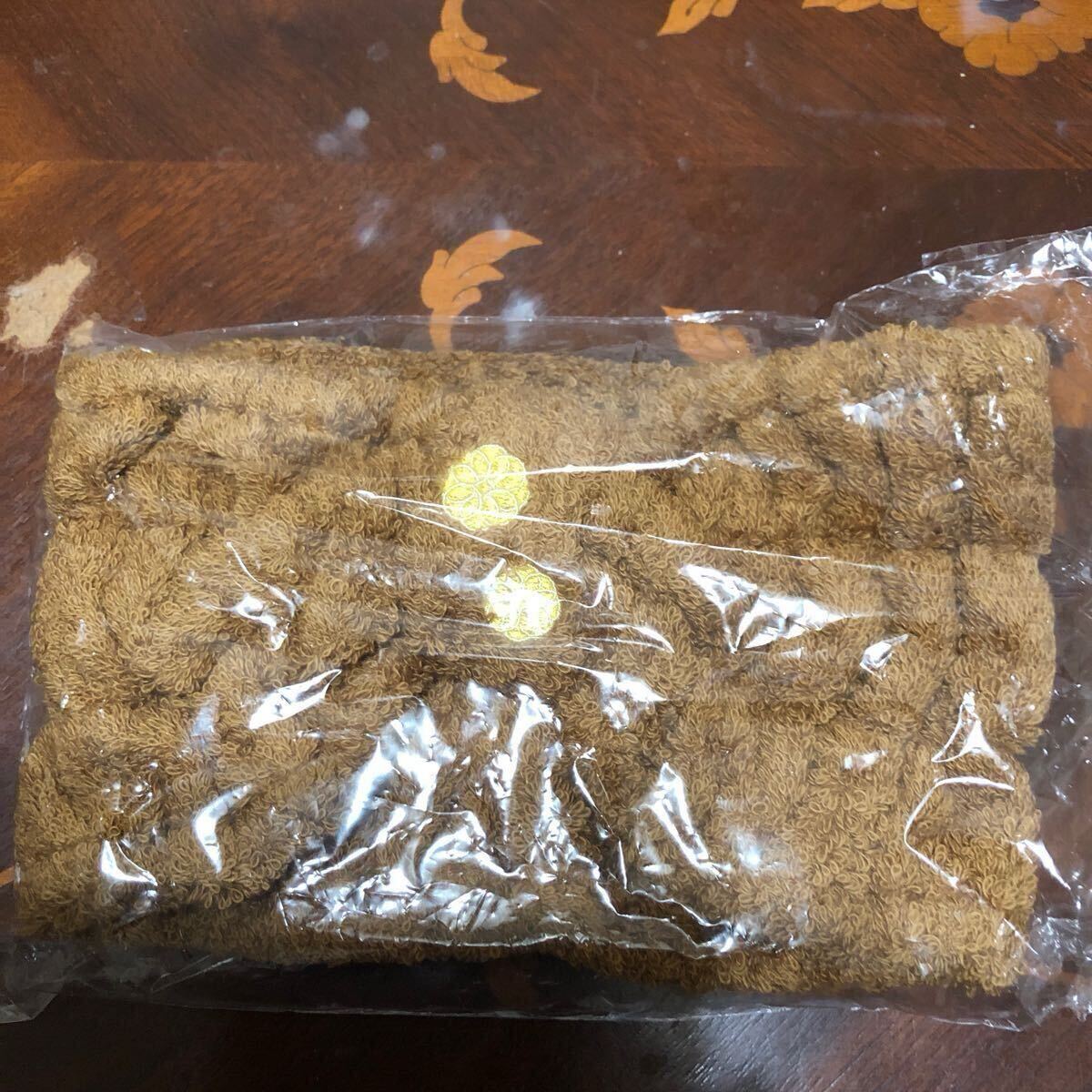 ロクシタン　イモーテルやわらかコットンヘアバンド　非売品 ノベルティ 未使用　b