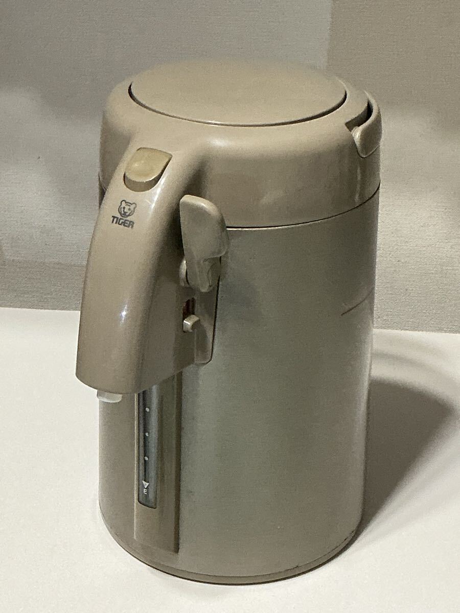 タイガー魔法瓶　日本製　 保温ポット　容量2.24L 型番PNL-A220TN 