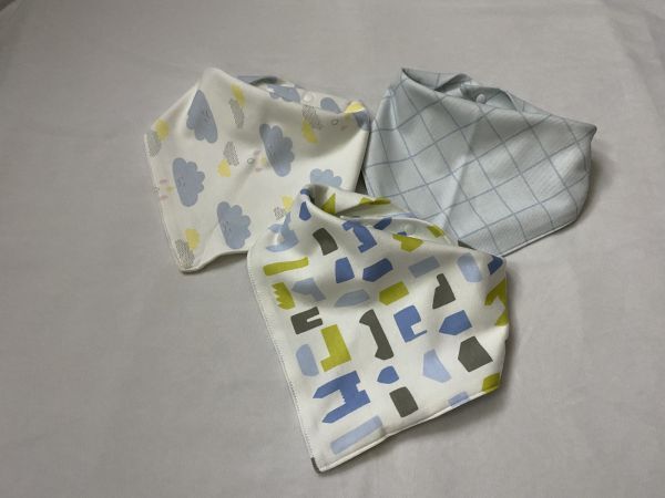 新品未使用☆バンダナ風スタイ よだれかけ ベビー 赤ちゃん①ブルー系３枚セット 