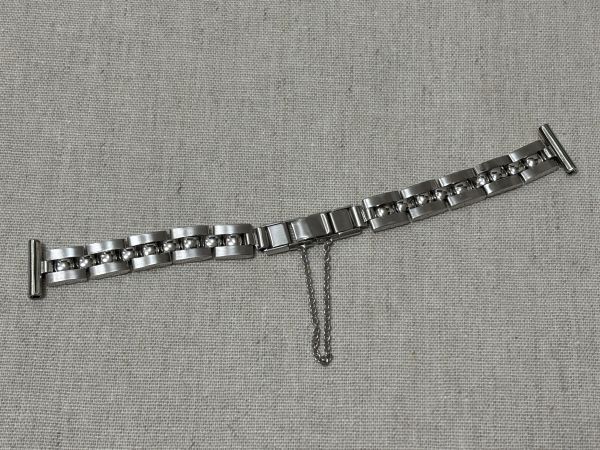 在庫処分　新品未使用★腕時計金属ベルト　取付幅１５㎜ BAMBI 251035★