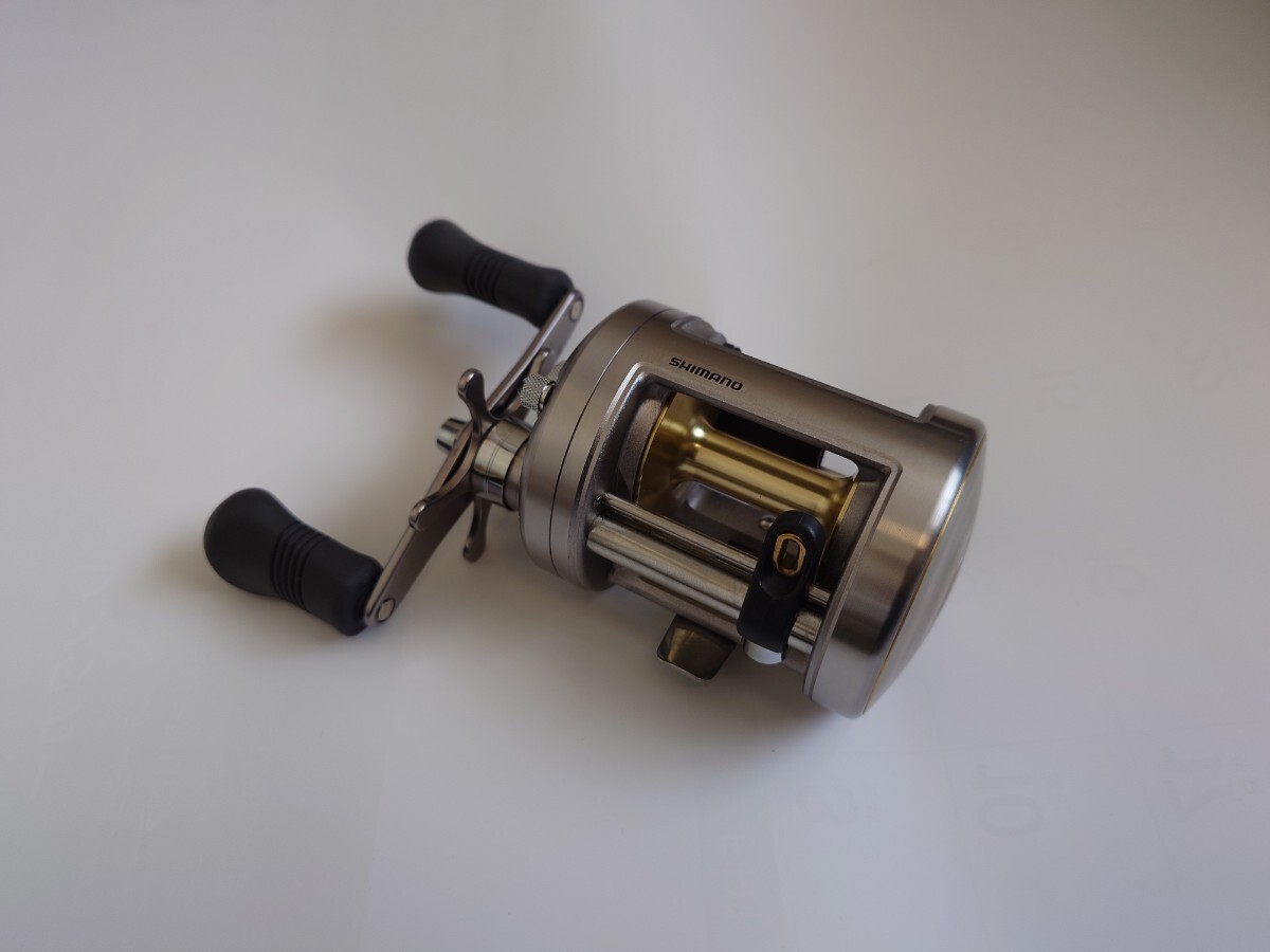 Yahoo!オークション -「シマノカルカッタ400」の落札相場・落札価格