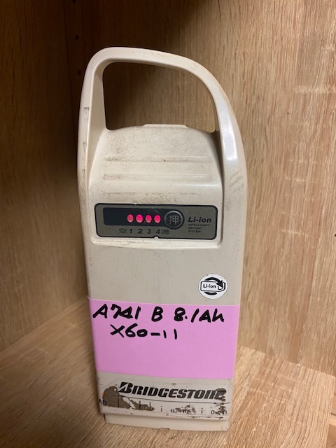 *BRIDGESTONE Bridgestone электрический assist lithium ион аккумулятор (X60-11) 8.1Ah A741