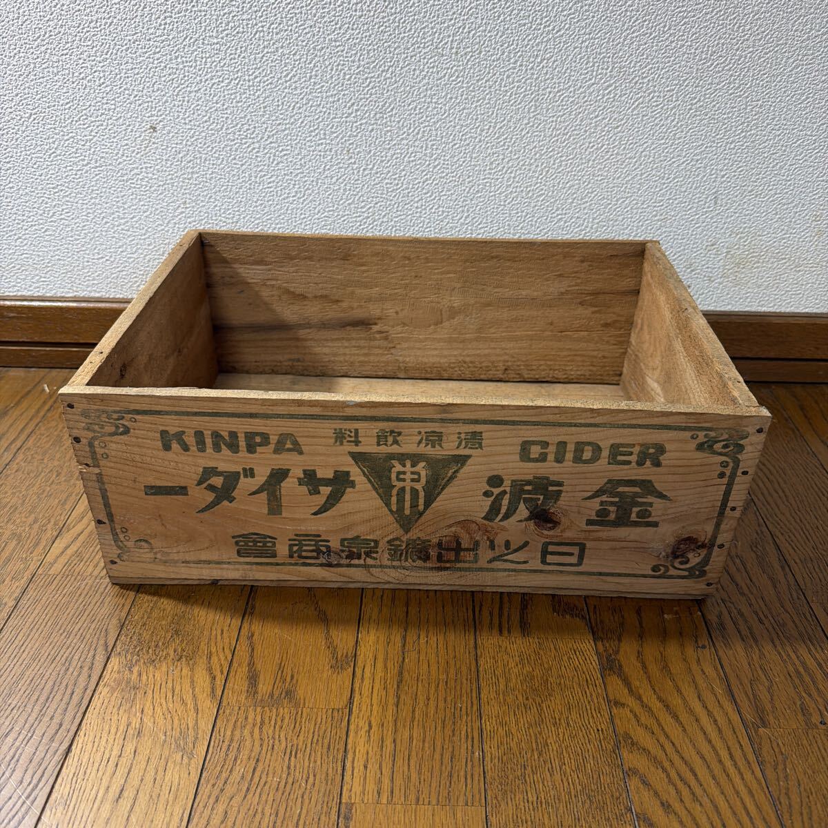  Showa Retro золотой волна носорог da- день ... Izumi association дерево коробка подлинная вещь 