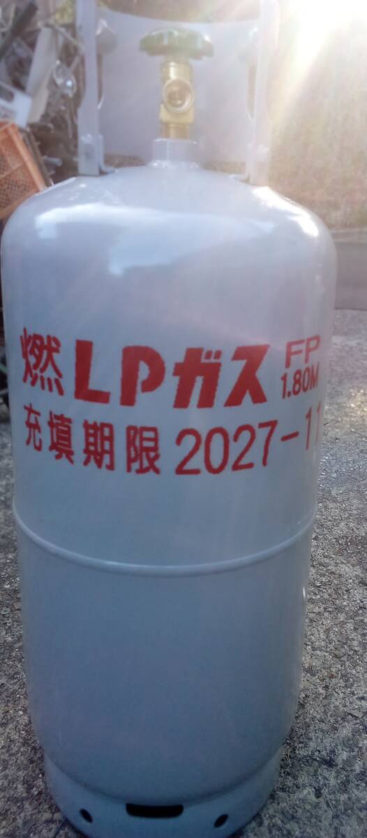 LPGプロパンガスボンベ、タンク20㎏充填期限2027年11月期限、中古品、キッ