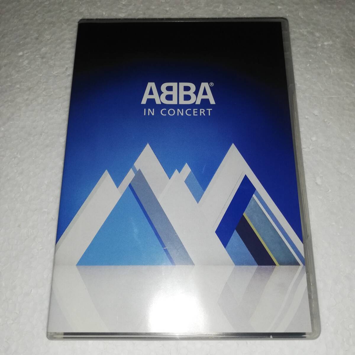 ☆ABBA IN CONCERT　アバ・イン・コンサート　☆UIBO-1029