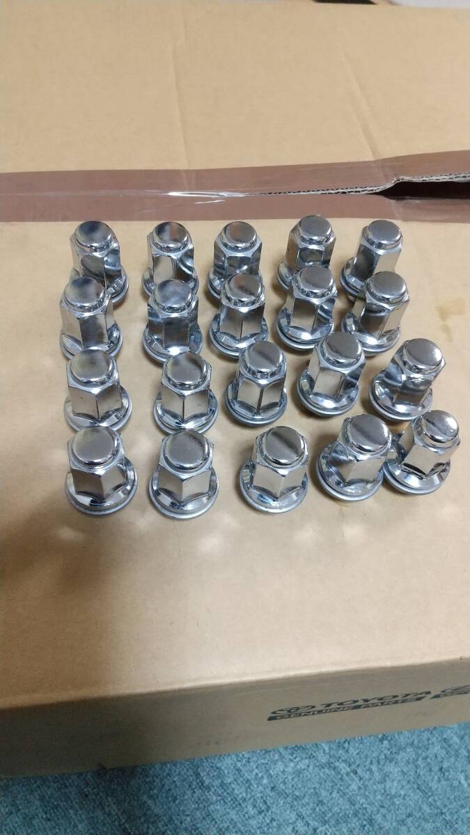 トヨタ純正　アルミホイール用　ナット 20個　ロングタイプ