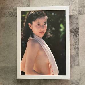 ●額装品 岡江久美子 グラビア A4サイズ額入り 切り抜き ポスター風 アートフレーム 送料無料 D503