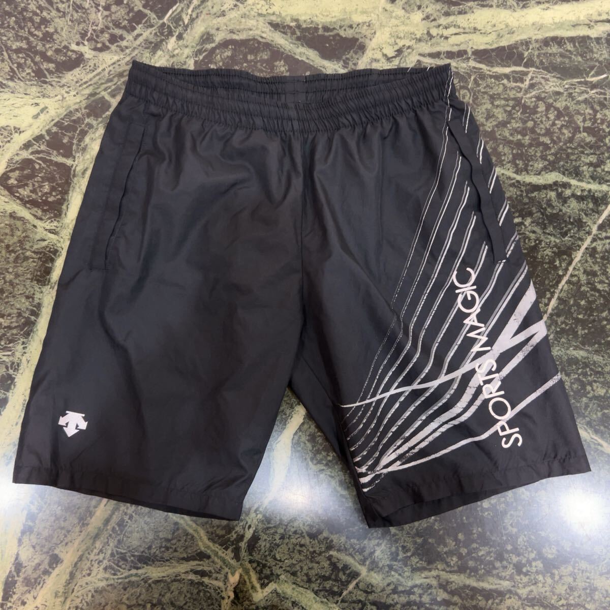 [ прекрасный товар ]DESCENTE* Descente шорты мужской M размер чёрный черный спорт одежда 