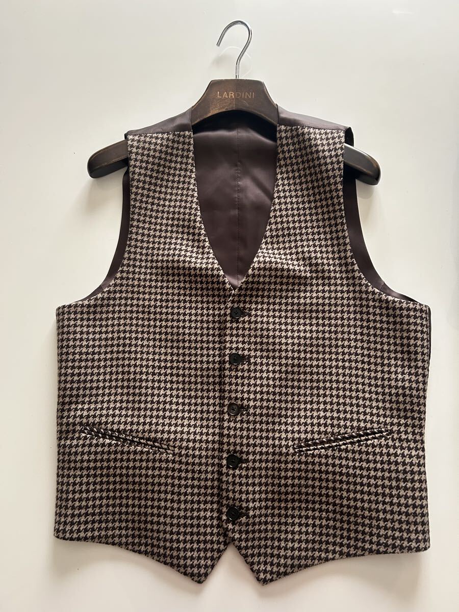 【新品未使用】ラルディーニ　ジレ　S46 定価約4万円 2025年最新】Yahoo!オークション -ラルディーニ ジレ 46(Mサイズ)の