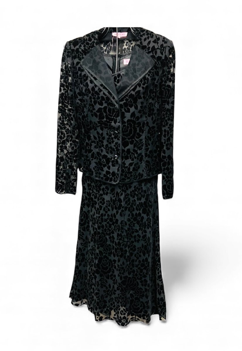 qob.ZC107　YUKI TORII　ジャケットワンピース・ボレロセット　シ