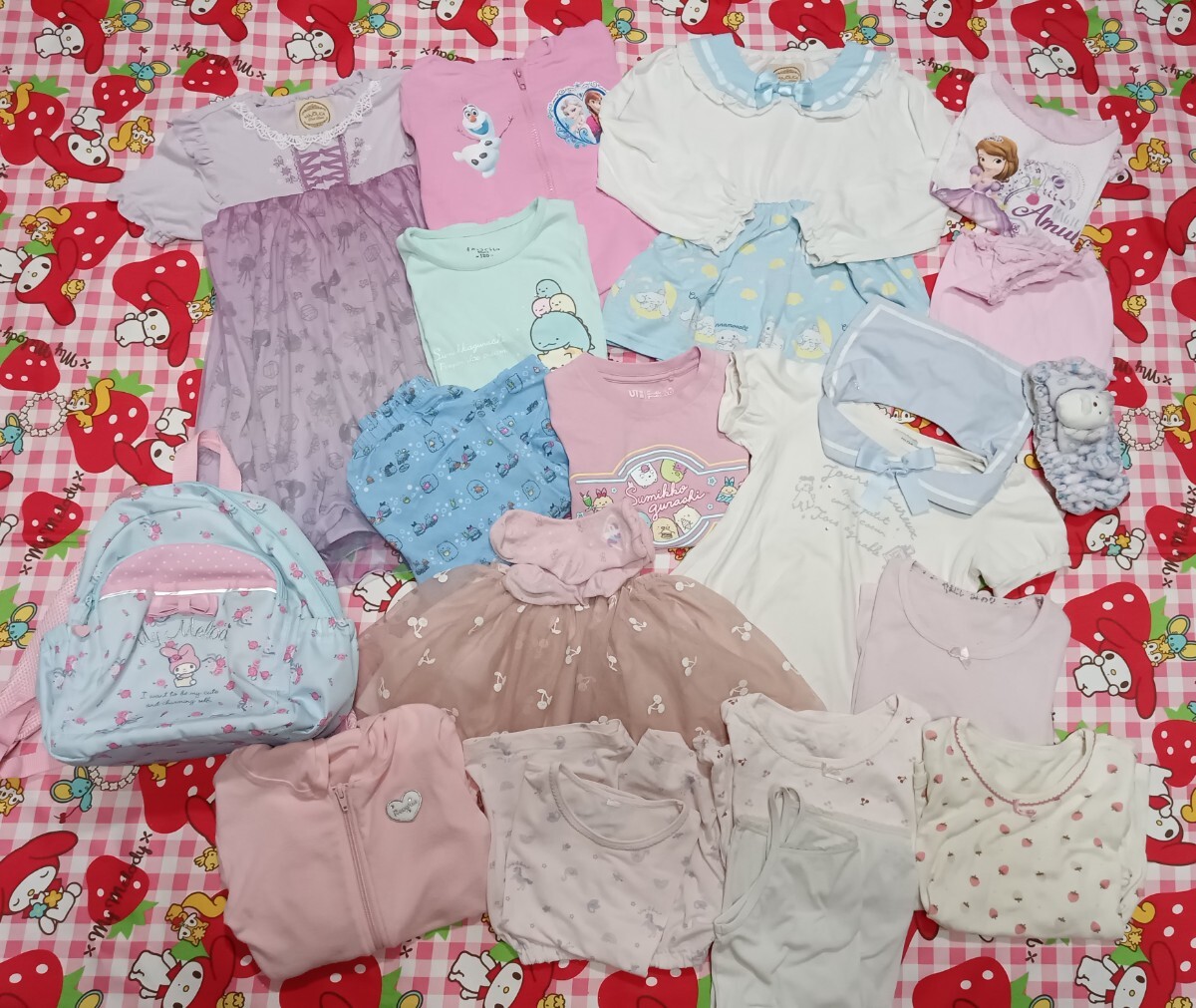 070 可愛い女の子 女児 キッズ 120サイズ程度 子供服 カットソー パジャ