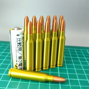 5.56x45mm NATO 弾 真鍮色風 ダミーカート 12個セット【送料無料】(検) 5.56 M4 M16 AUG FAMAS H&K G36 等の撮影に br 2