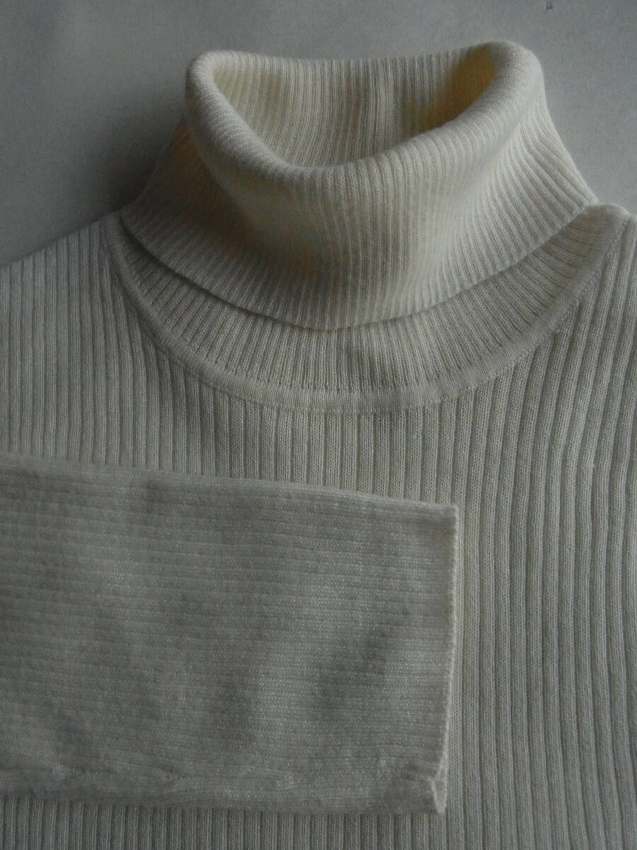 UNIQLO Uniqlo ребристый ta-toru шея свитер размер XL "теплый" белый серия 358-069228