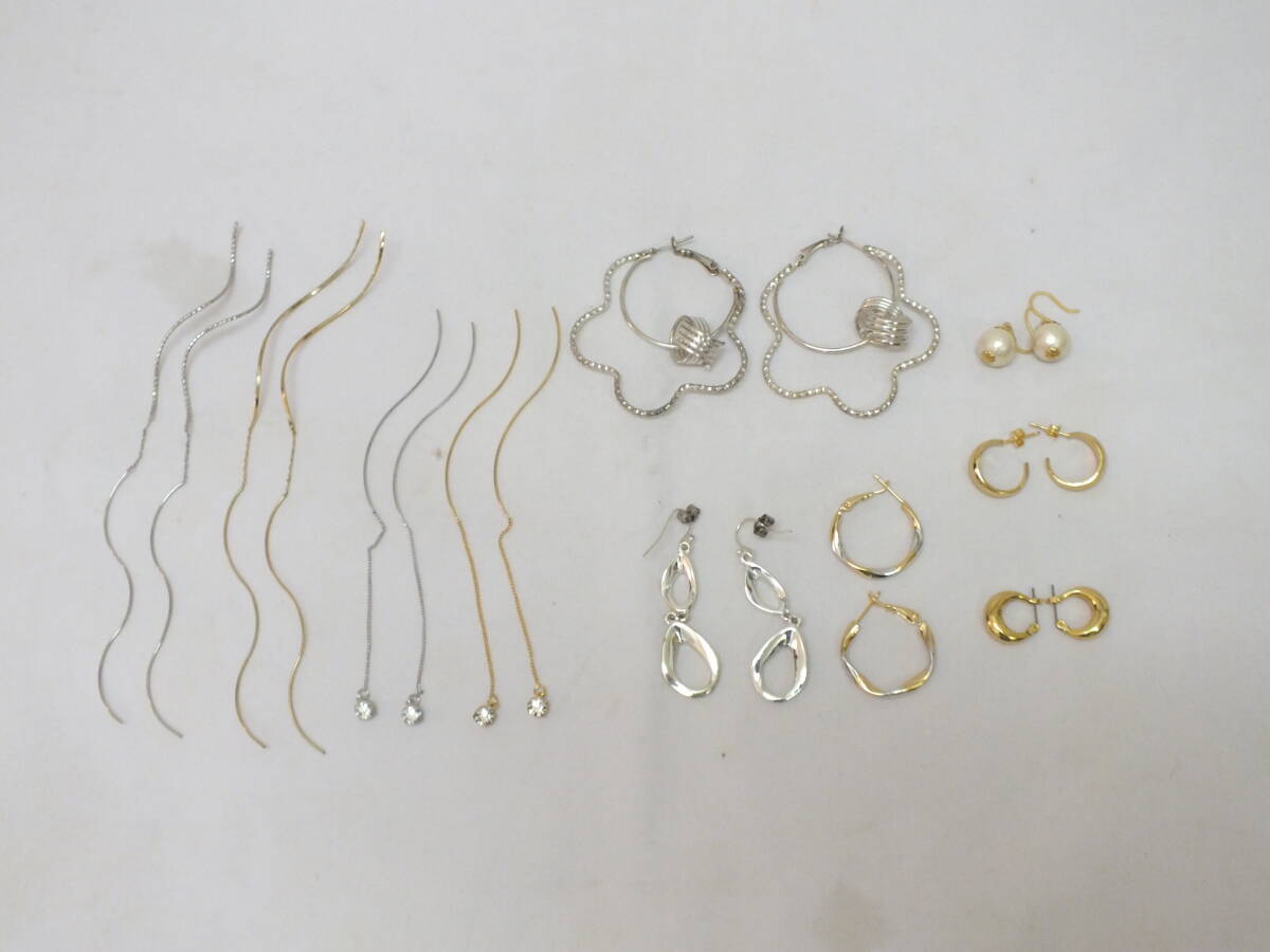 ★レディース　ファッション　ピアス　おまとめ　10点★（5943）
