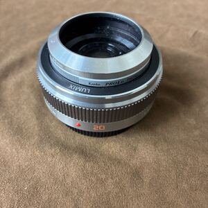 オリンパス Lumix G F1.7 20mm(40 mm換算) Kenko Pro1Dフイルター マイネッテ製ドーム型フード付き シルバー